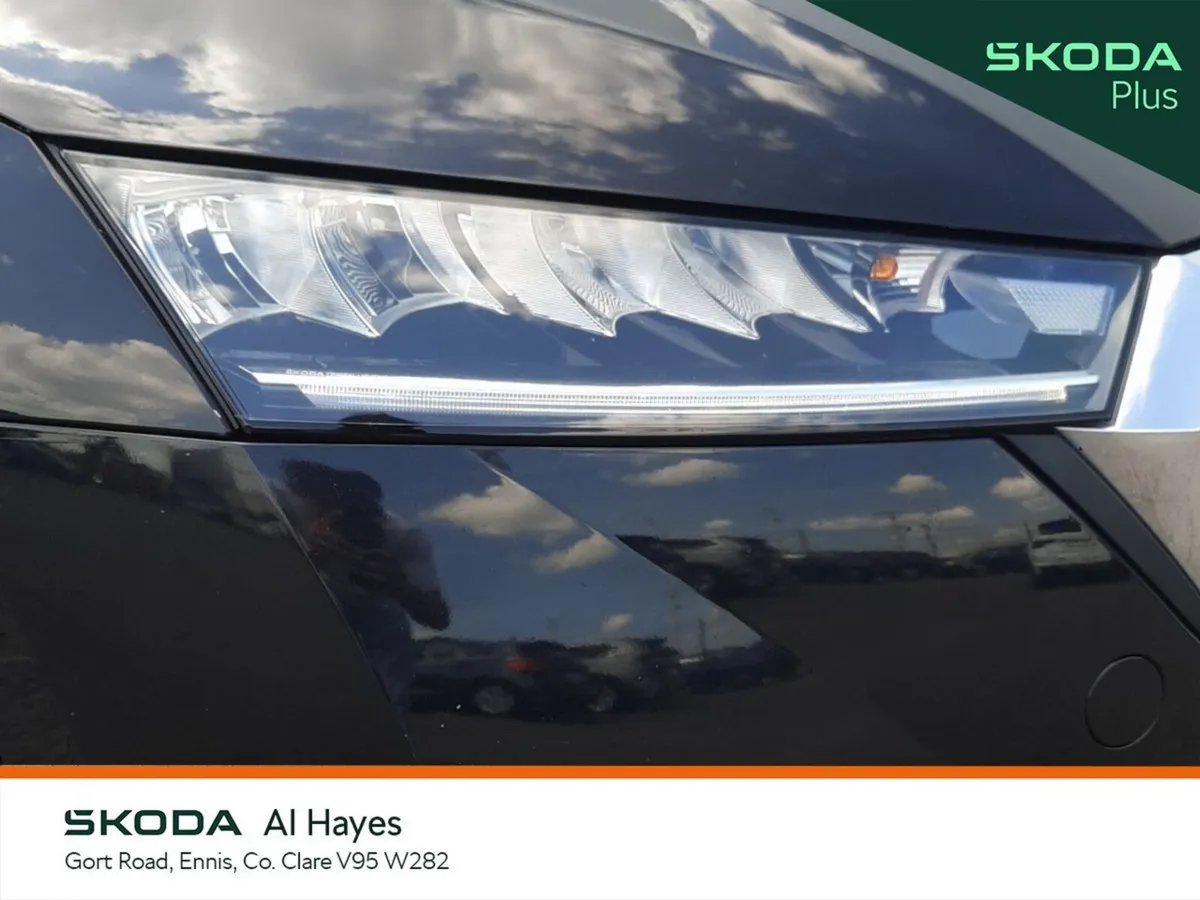Skoda Octavia Saloon, Petrol, 2023, Black