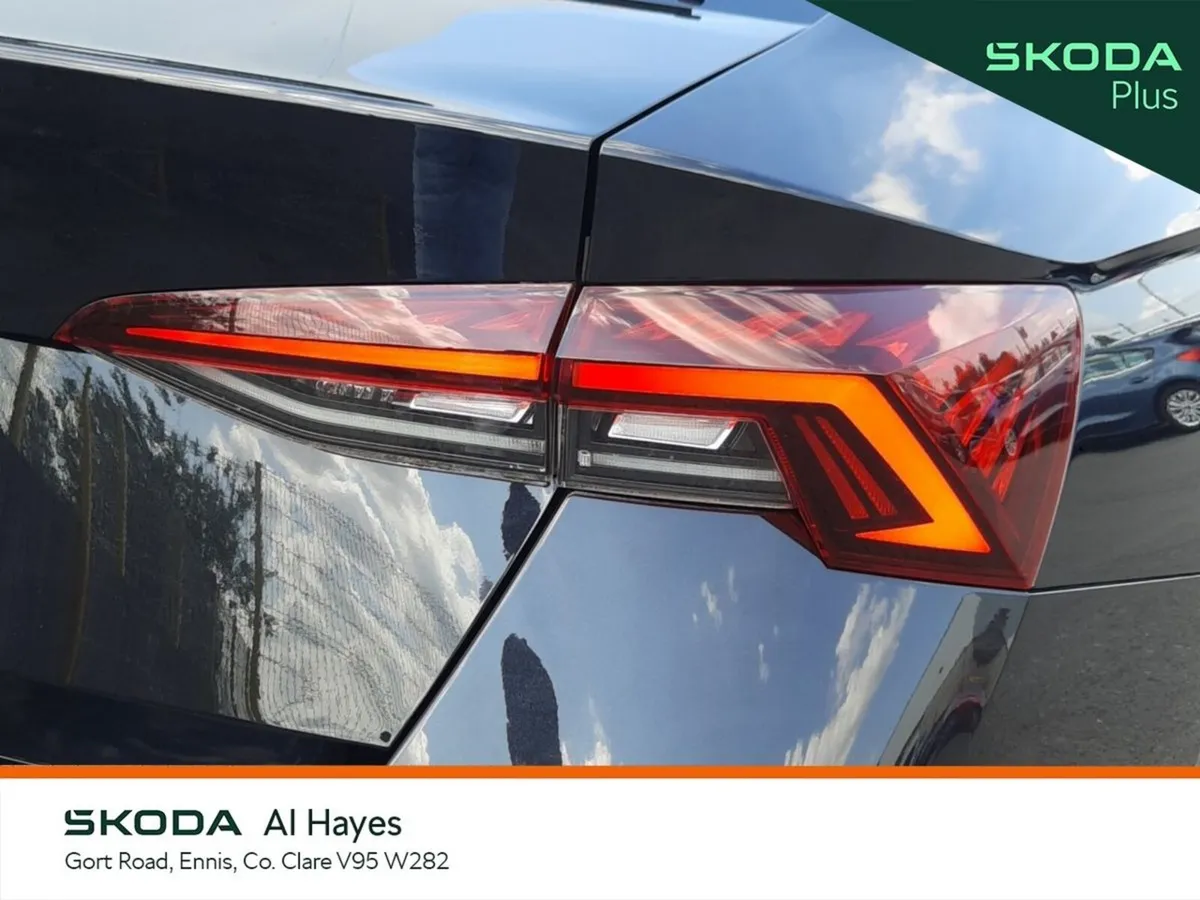Skoda Octavia Saloon, Petrol, 2023, Black