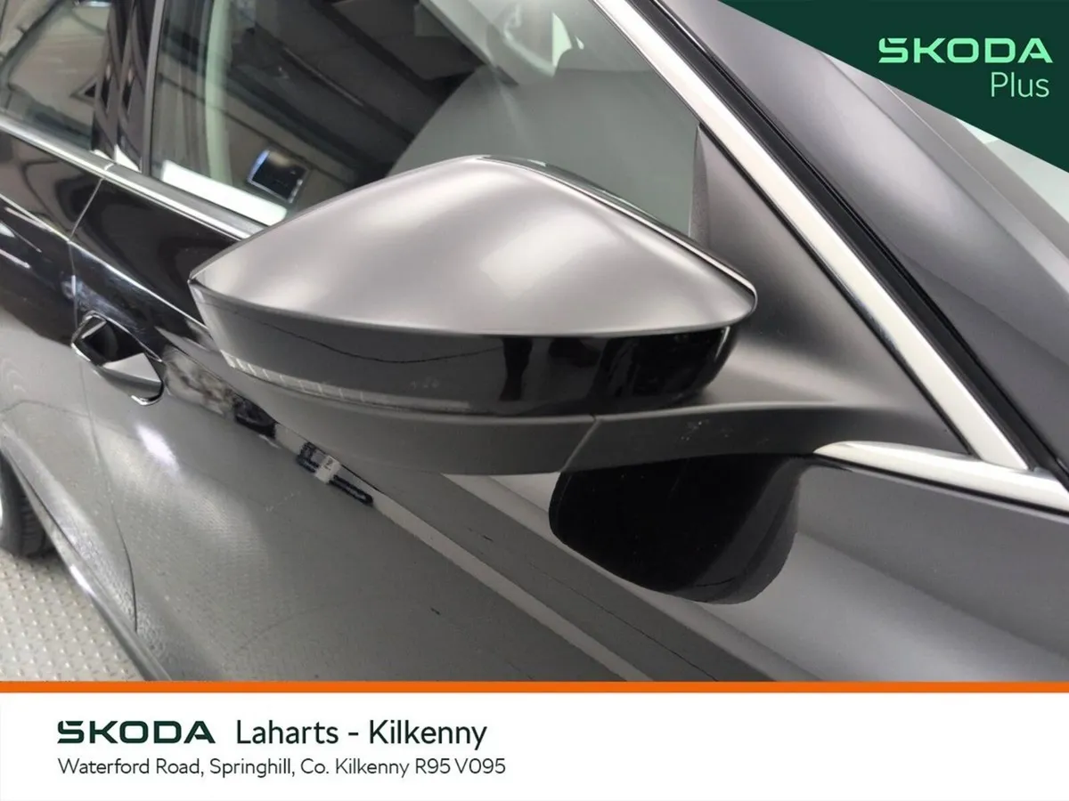 Skoda Octavia Saloon, Petrol, 2024, Black