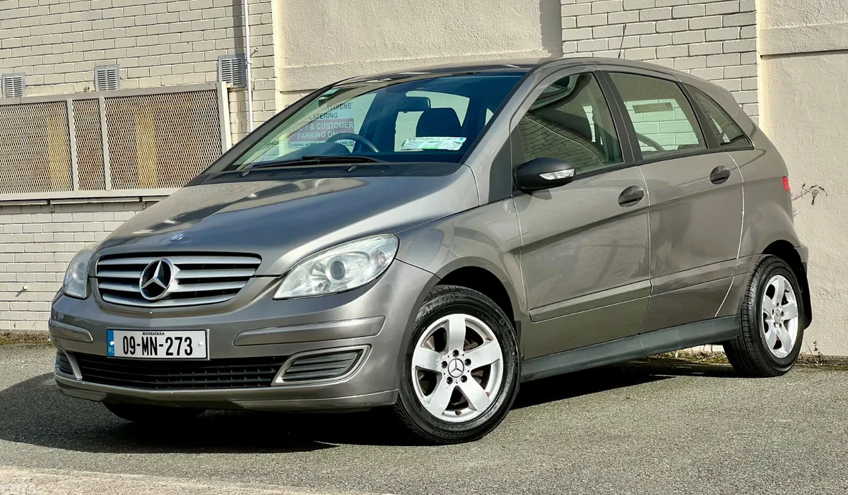 Mercedes-Benz B-Class MPV, Petrol, 2009, Grey