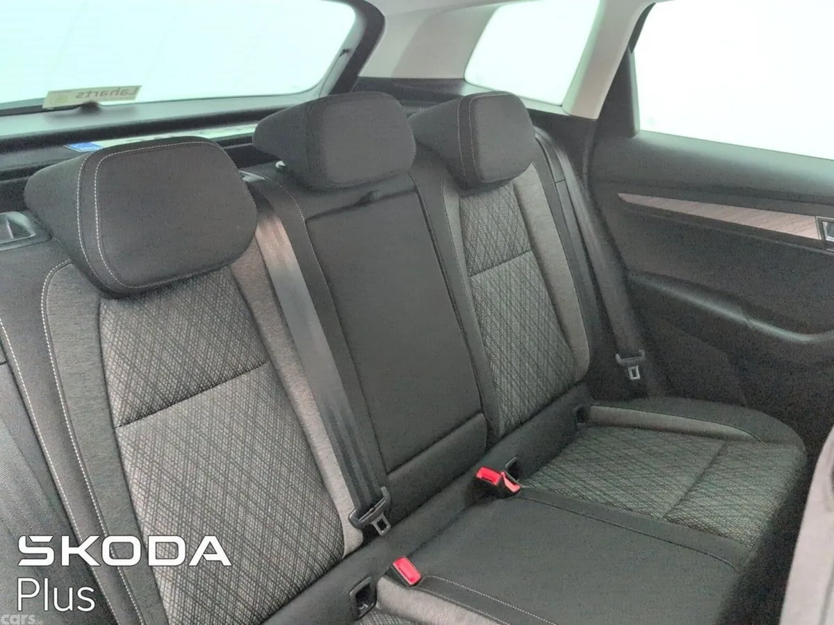 Skoda Karoq SUV, Diesel, 2024, Grey