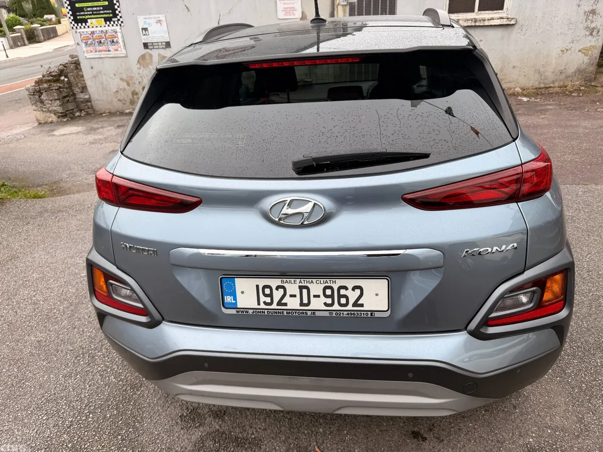 Hyundai KONA MPV, Diesel, 2019, Grey