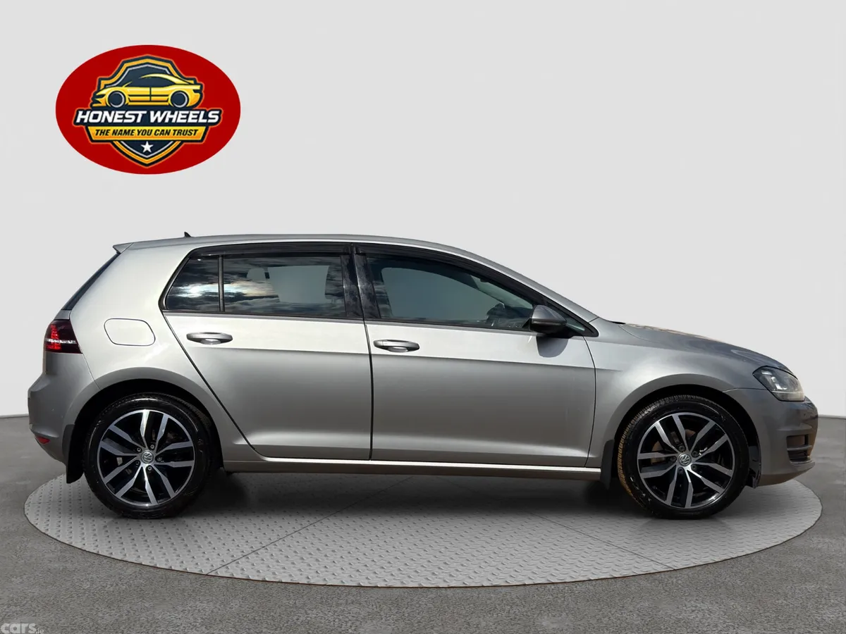 Volkswagen Golf Hatchback, Petrol, 2017, Silver