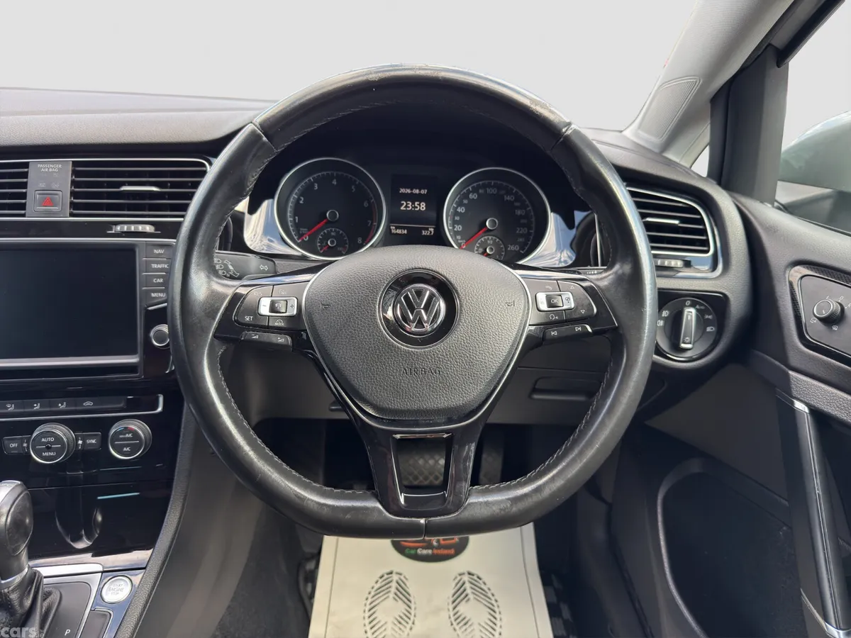 Volkswagen Golf Hatchback, Petrol, 2017, Silver