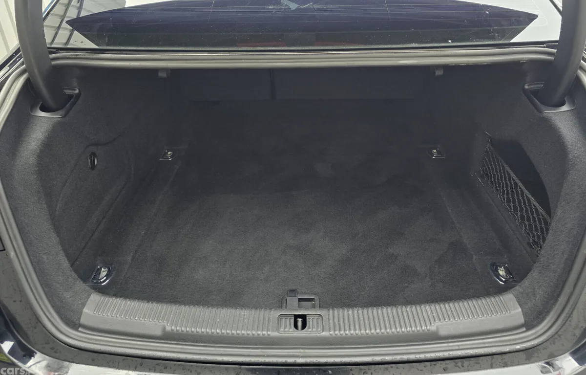 Audi A6 Saloon, Diesel, 2015, Black
