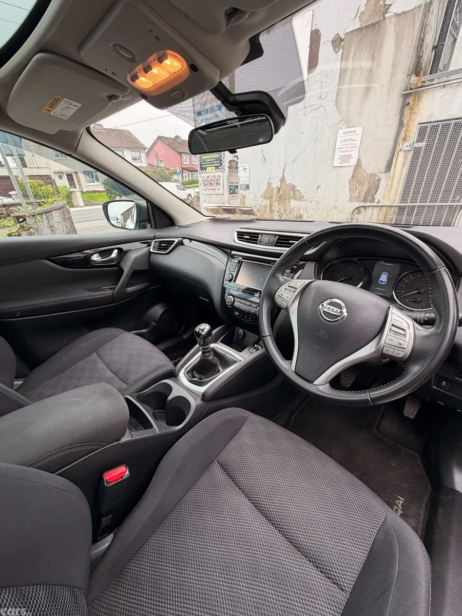 Nissan Qashqai SUV, Diesel, 2017, White