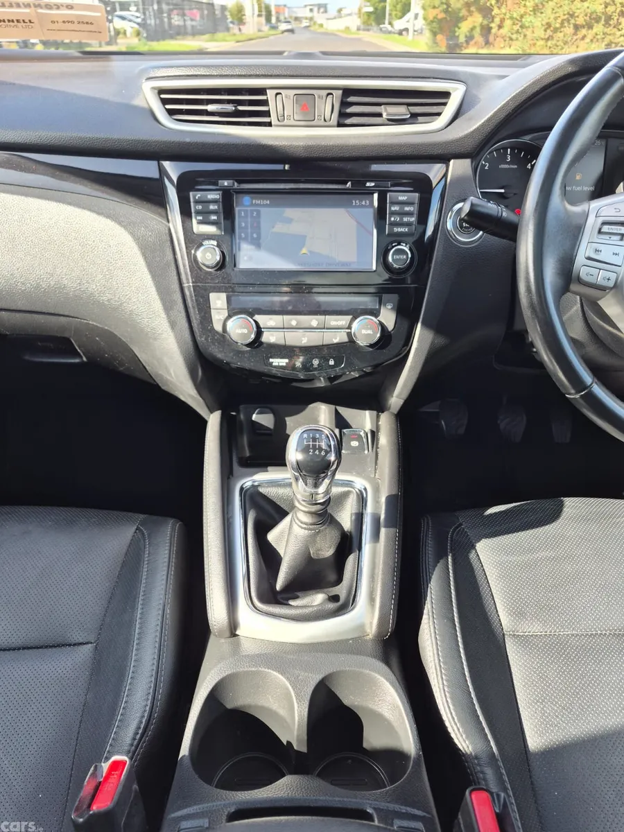 Nissan Qashqai Hatchback, Diesel, 2016, Grey