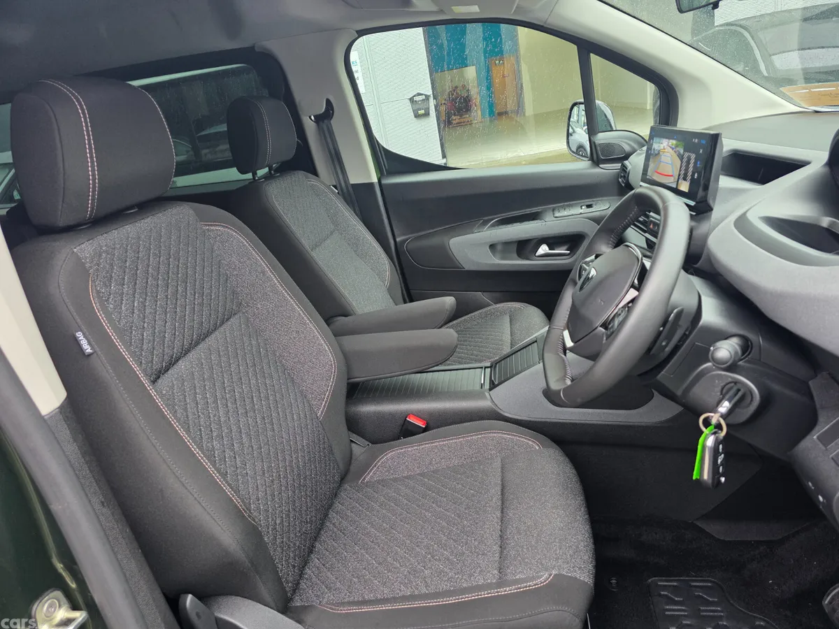 Peugeot Rifter MPV, Electric, 2025, Green
