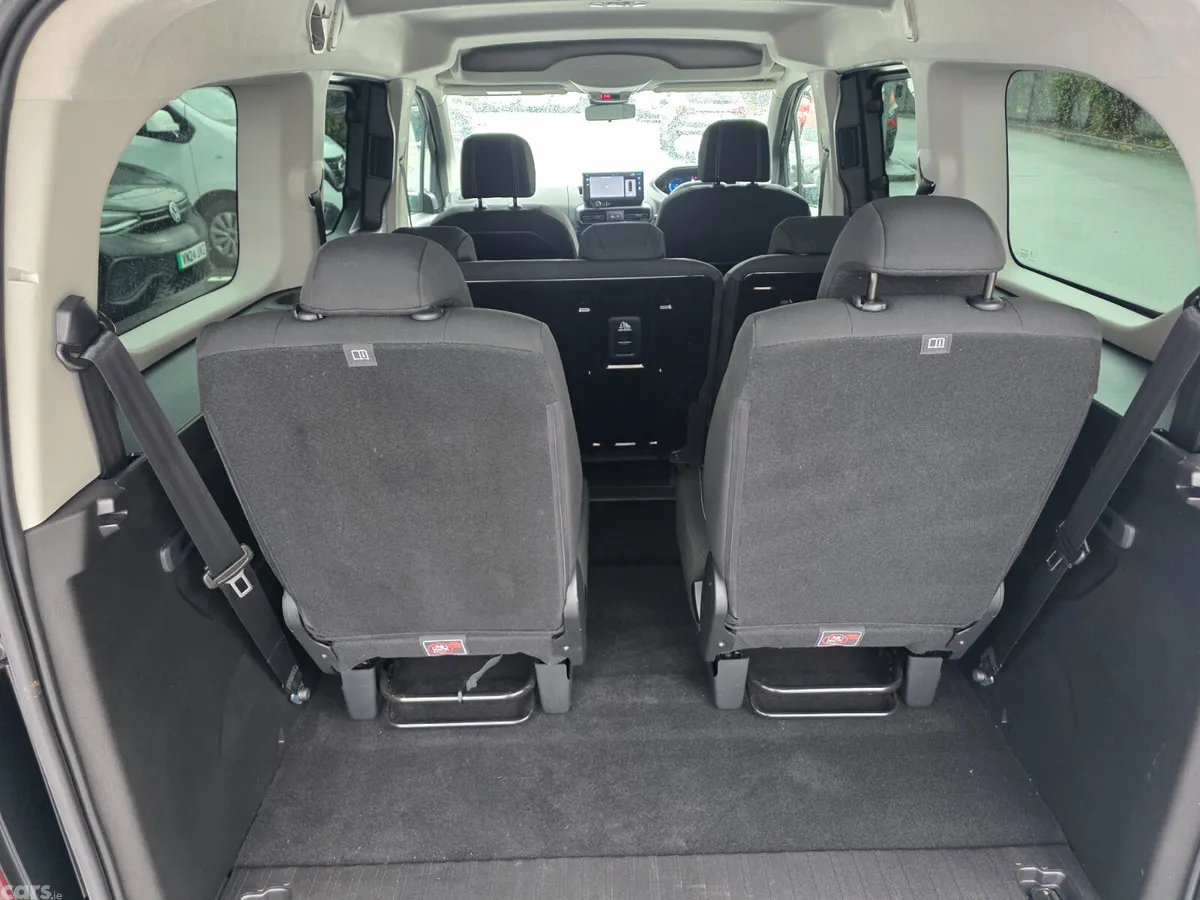 Peugeot Rifter MPV, Electric, 2025, Green