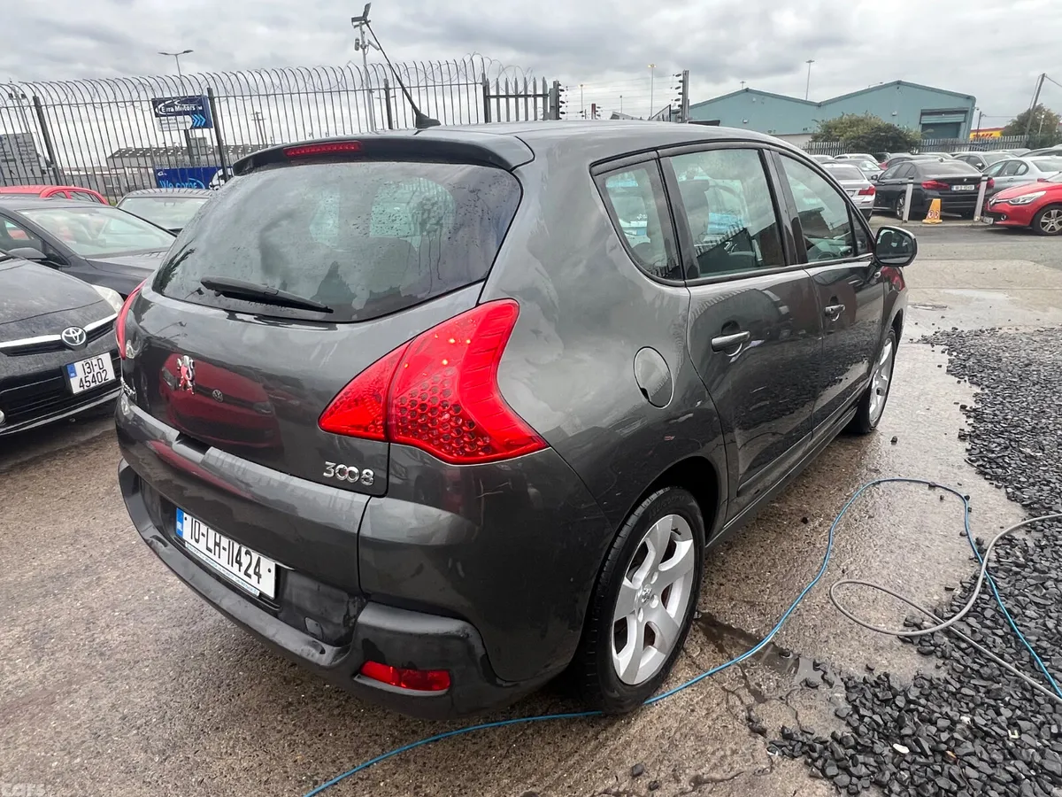 Peugeot 3008 MPV, Diesel, 2010, Grey