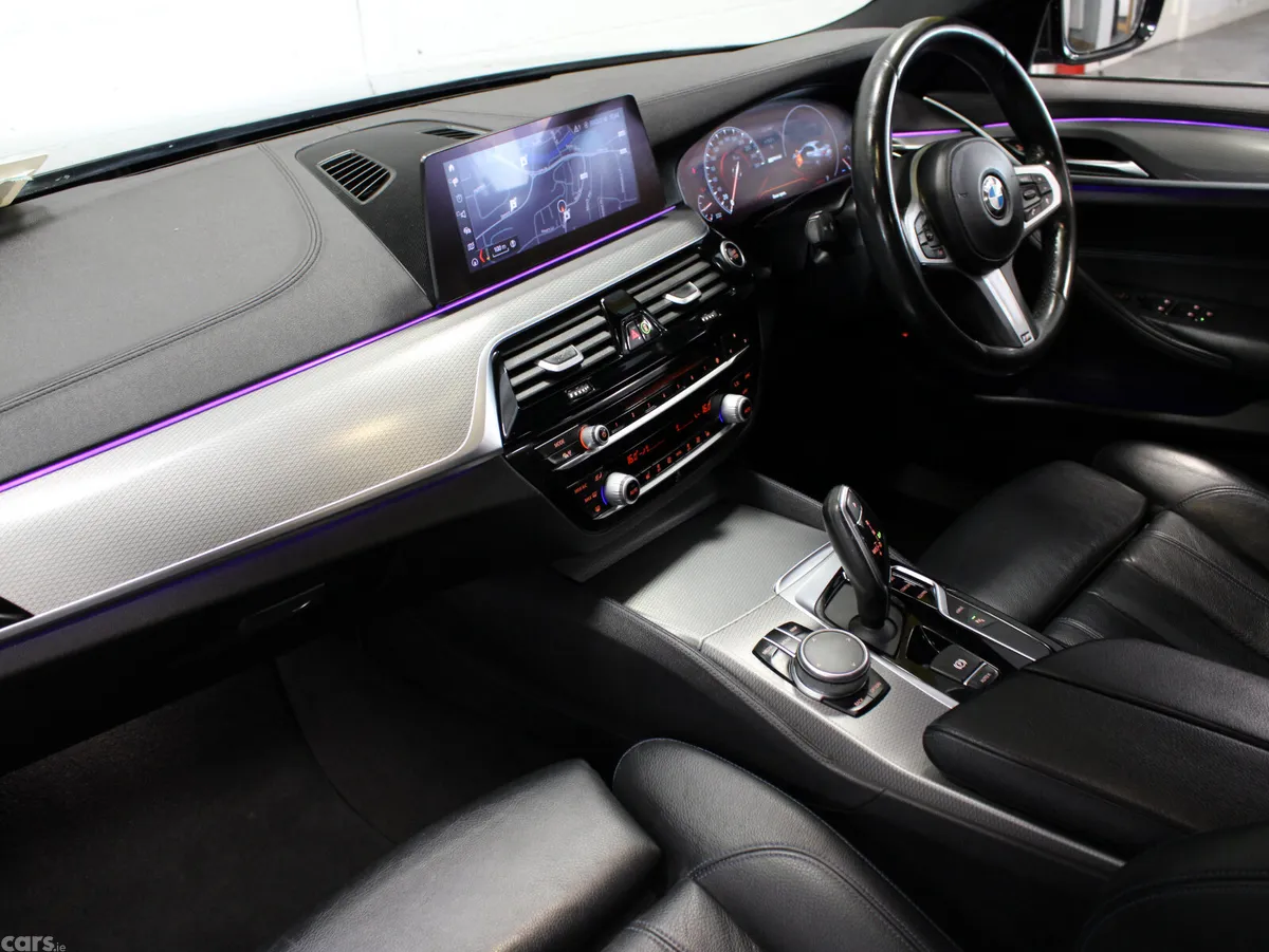 BMW 5-Series Saloon, Petrol Plug-in Hybrid, 2019, Black