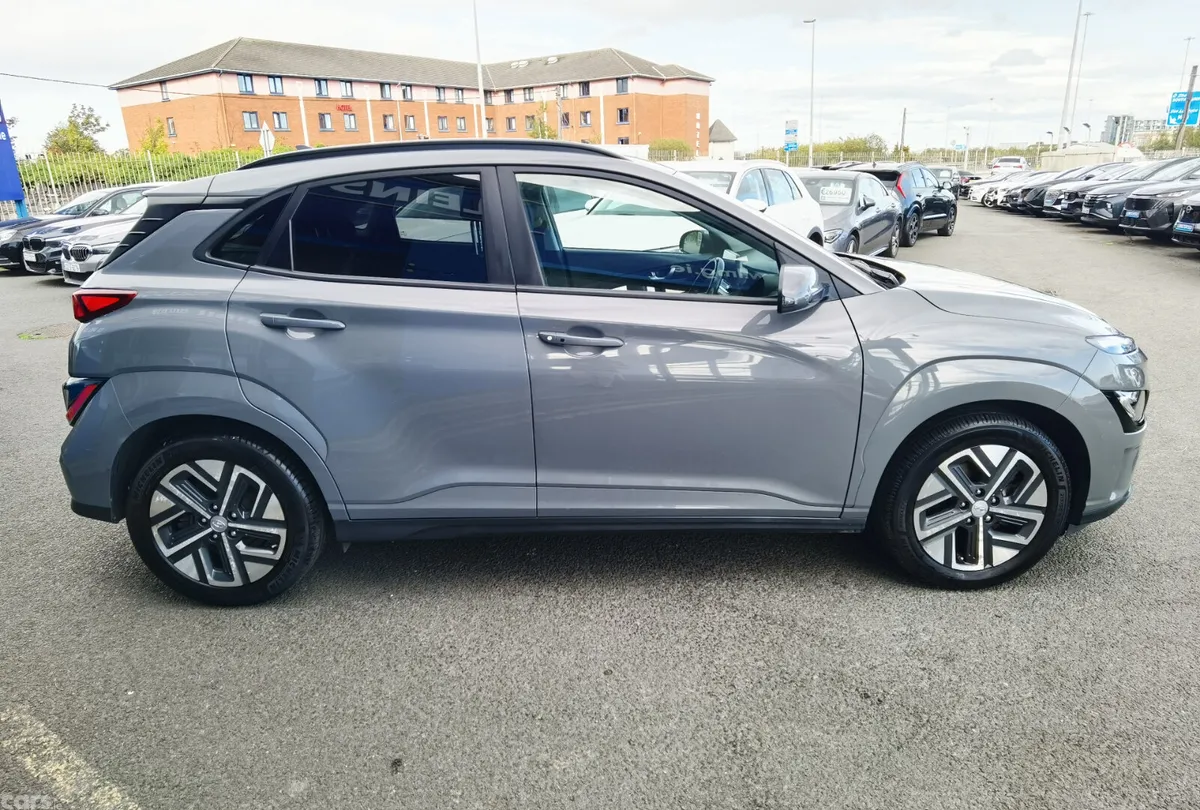 Hyundai KONA Hatchback, Electric, 2022, Grey