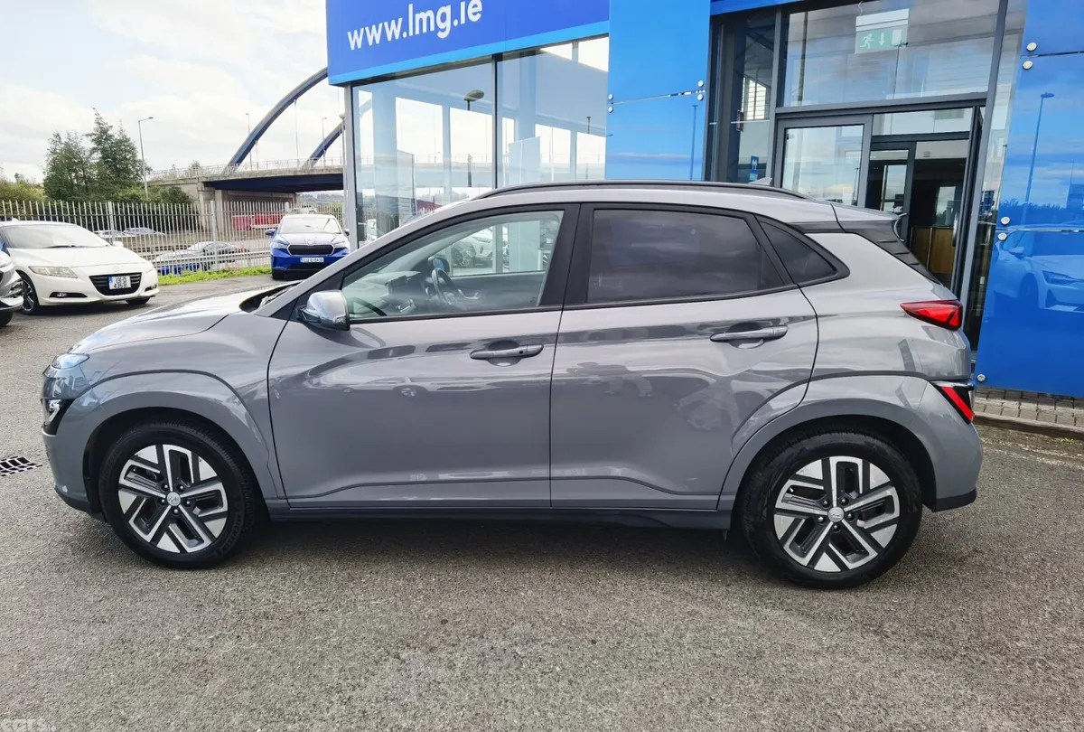 Hyundai KONA Hatchback, Electric, 2022, Grey
