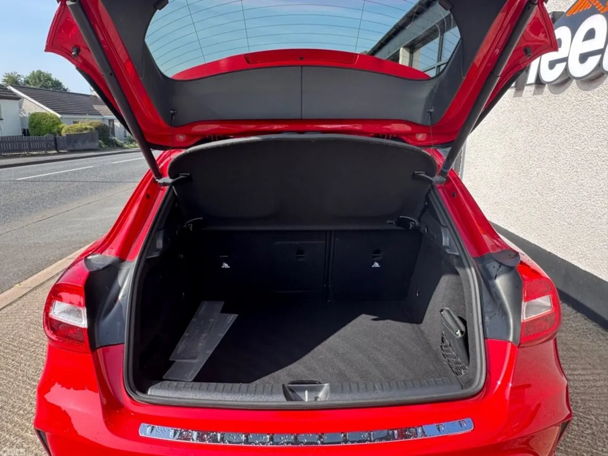 Mercedes-Benz GLA SUV, Diesel, 2018, Red