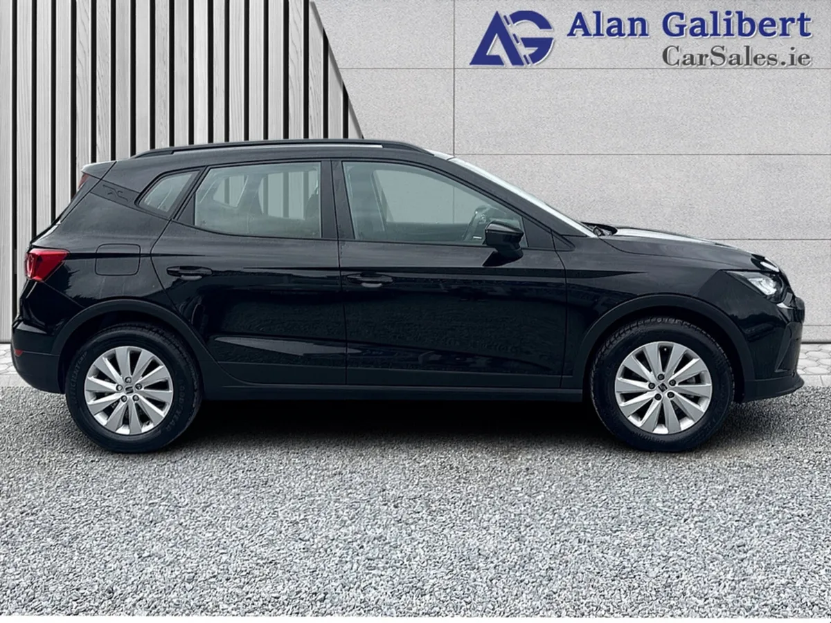 SEAT Arona Hatchback, Petrol, 2024, Black