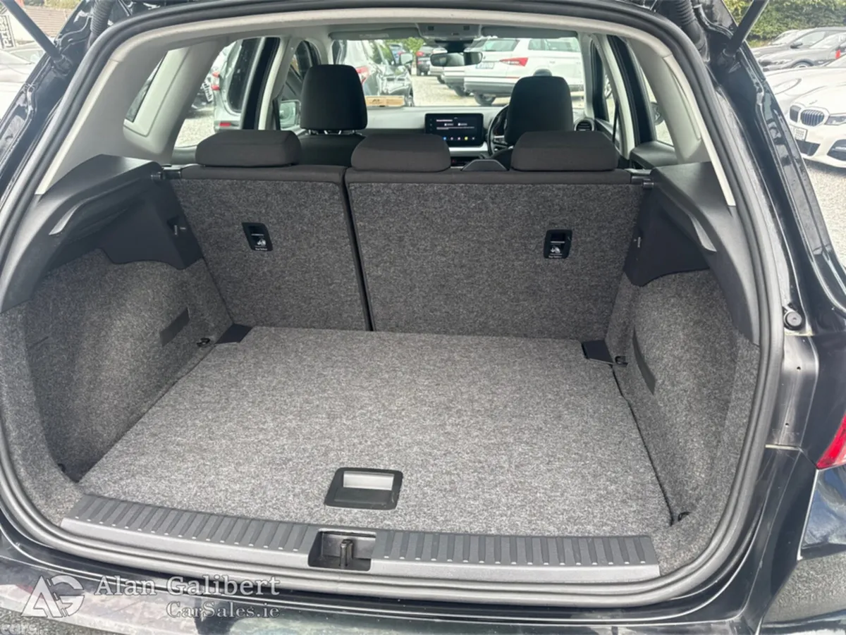 SEAT Arona Hatchback, Petrol, 2024, Black