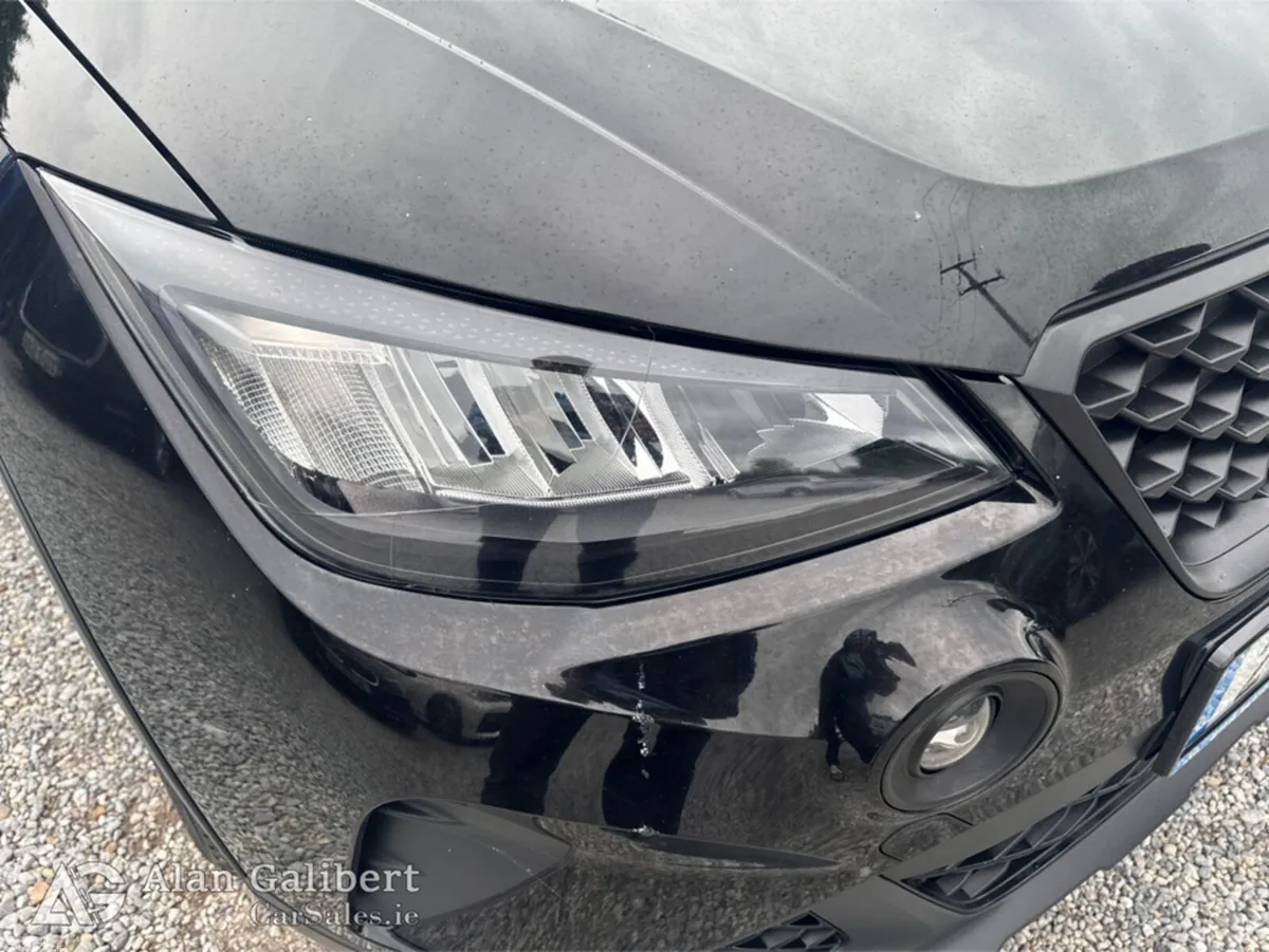 SEAT Arona Hatchback, Petrol, 2024, Black