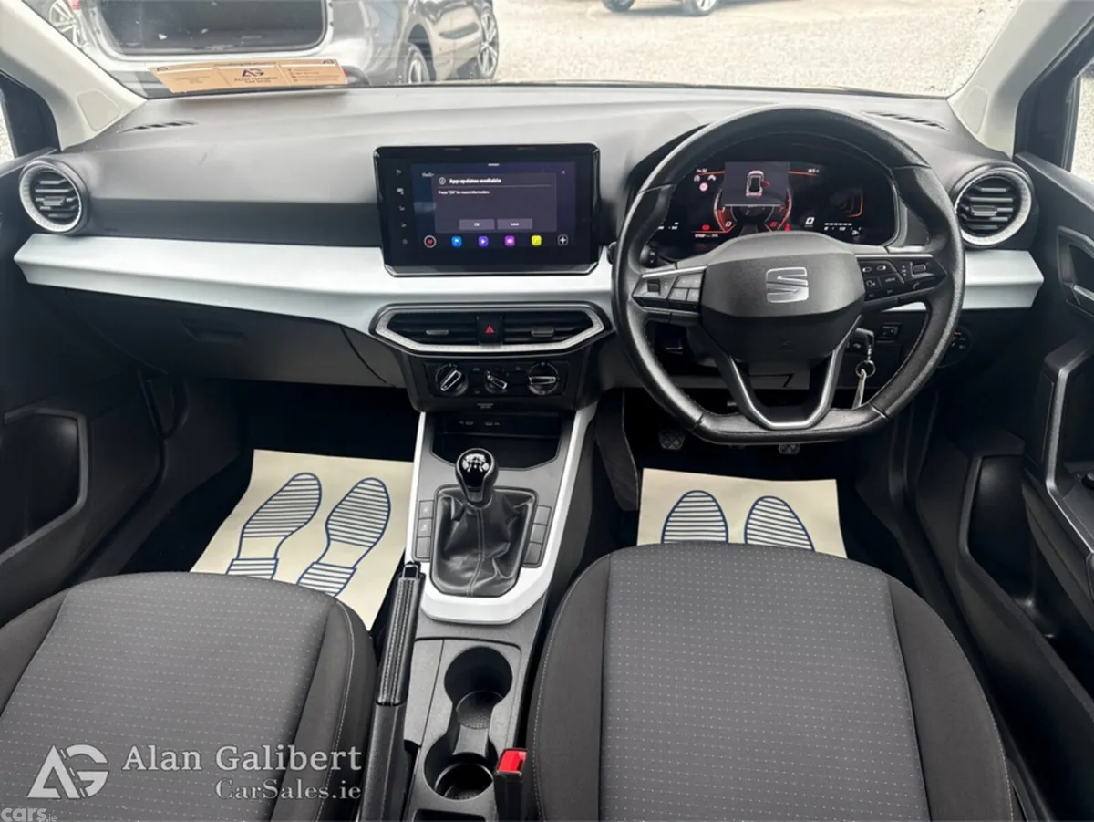 SEAT Arona Hatchback, Petrol, 2024, Black