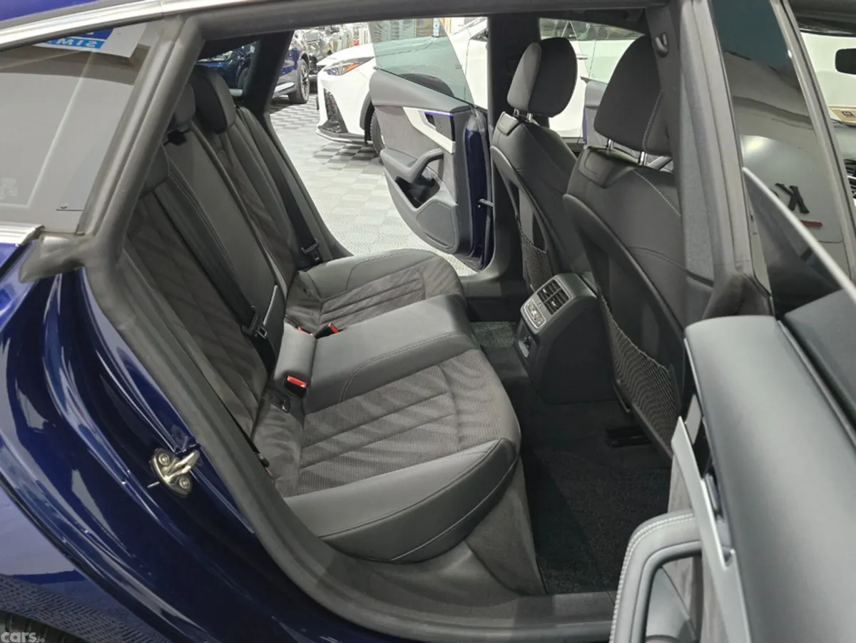 Audi A5 Hatchback, Diesel, 2021, Blue