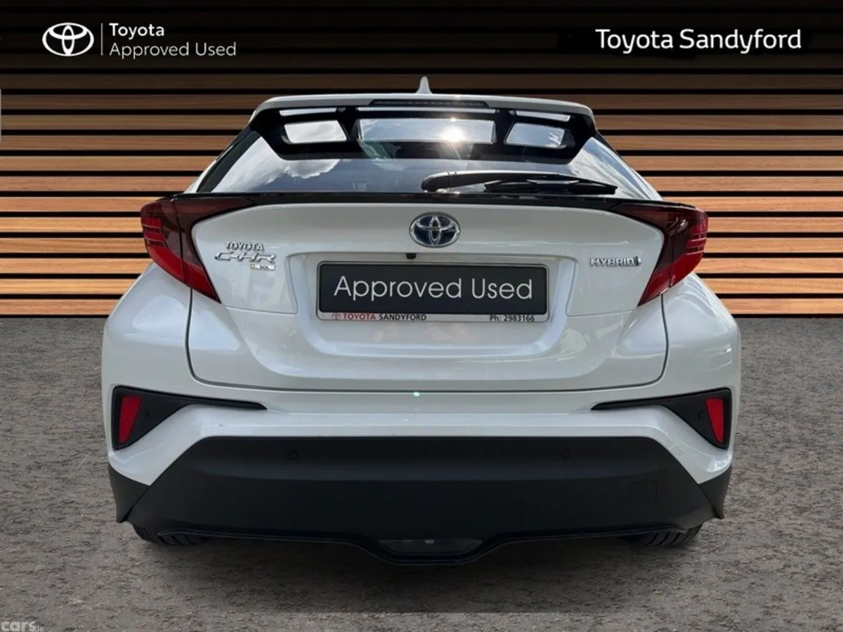 Toyota C-HR SUV, Petrol Hybrid, 2022, White