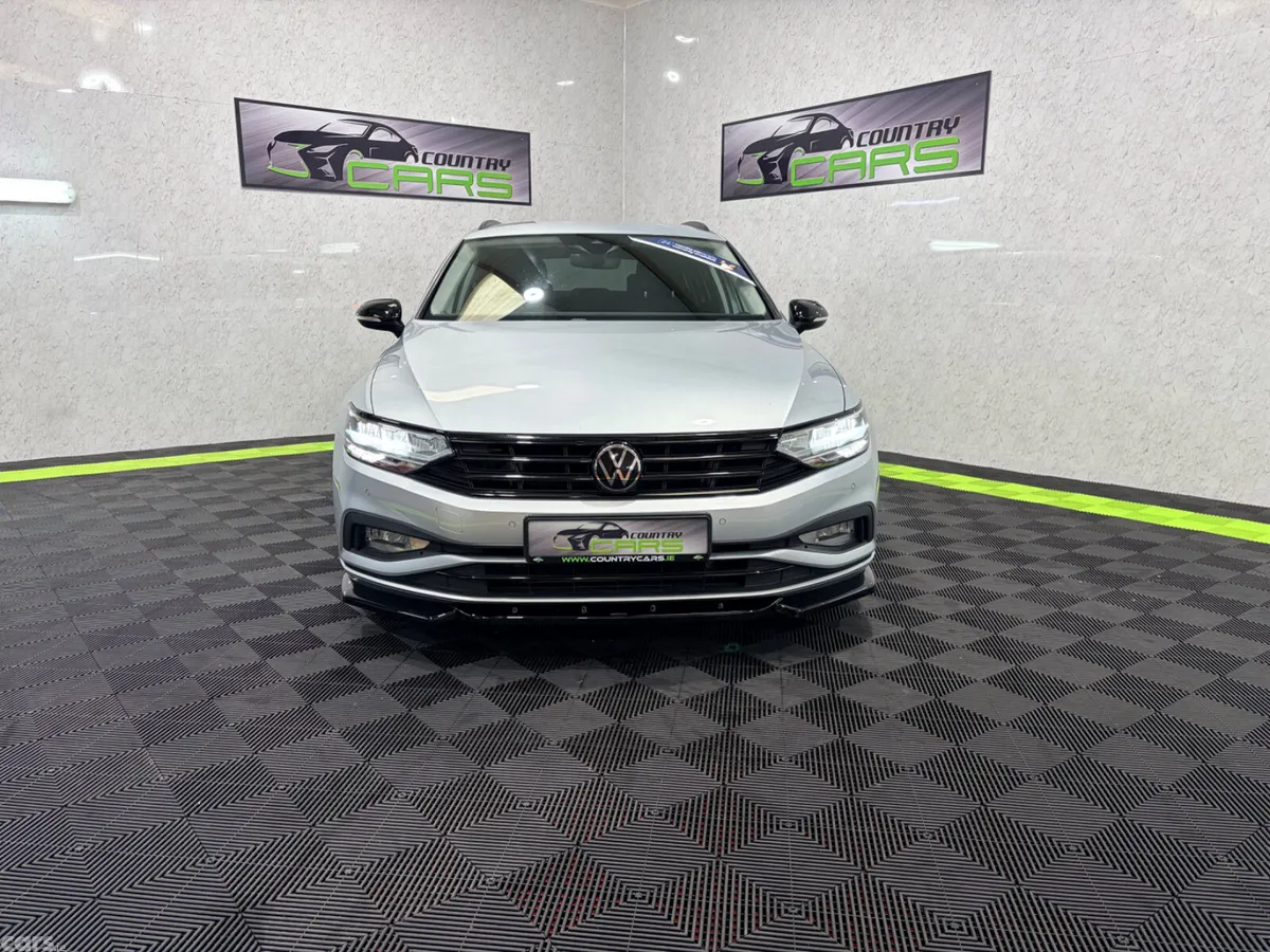 Volkswagen Passat Estate, Diesel, 2022, Silver