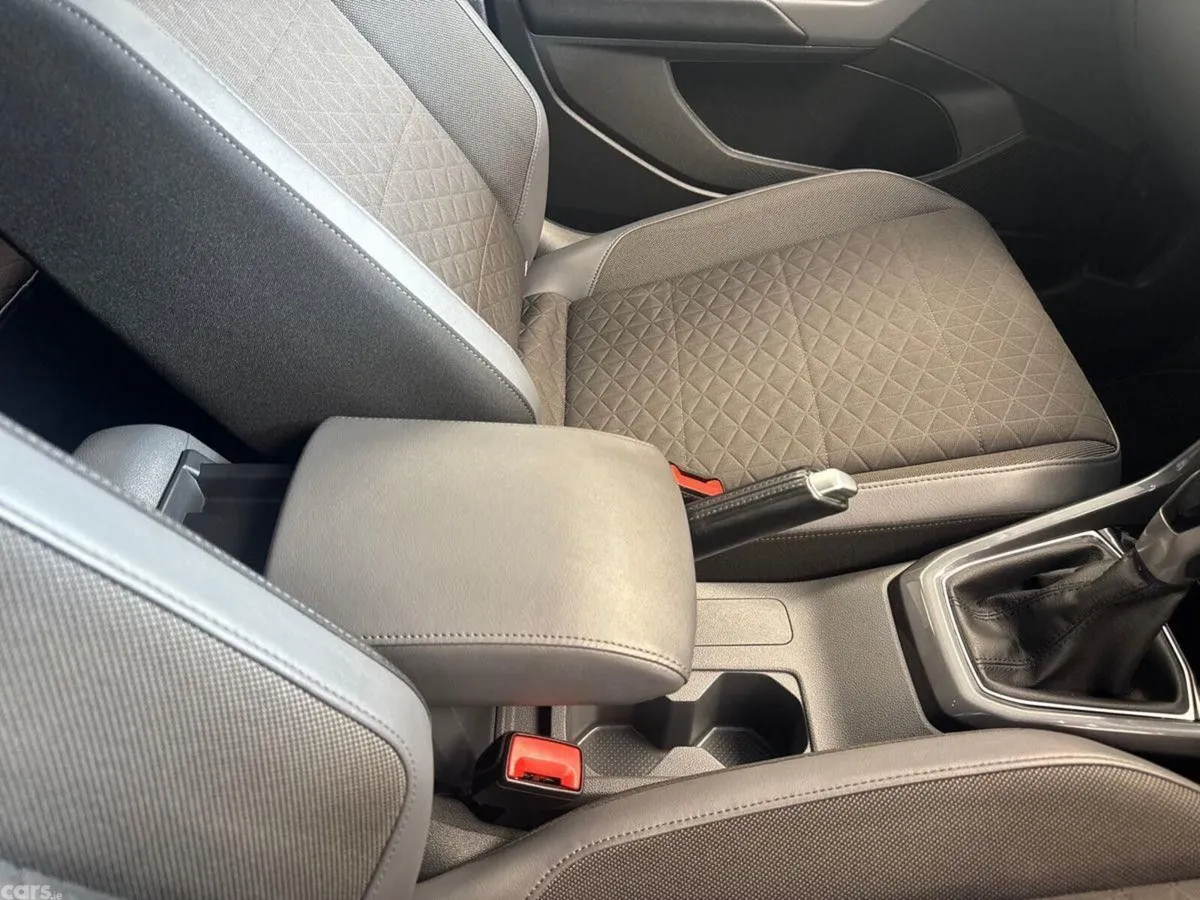 Volkswagen T-Cross Hatchback, Diesel, 2020, Grey