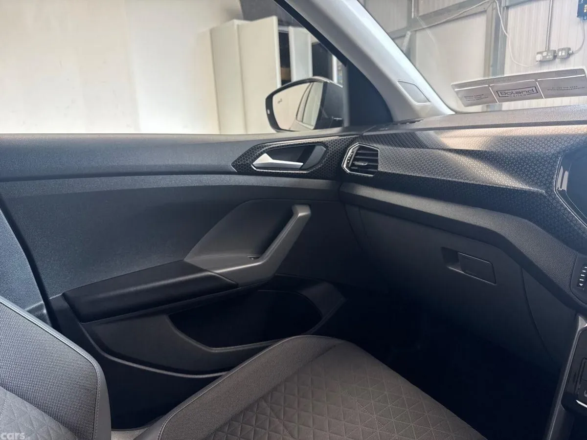 Volkswagen T-Cross Hatchback, Diesel, 2020, Grey