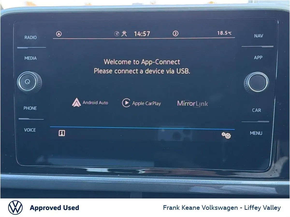 Volkswagen T-Roc SUV, Petrol, 2023, Red