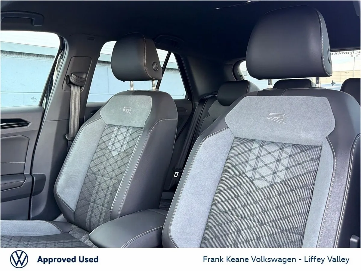 Volkswagen T-Roc SUV, Petrol, 2025, Black
