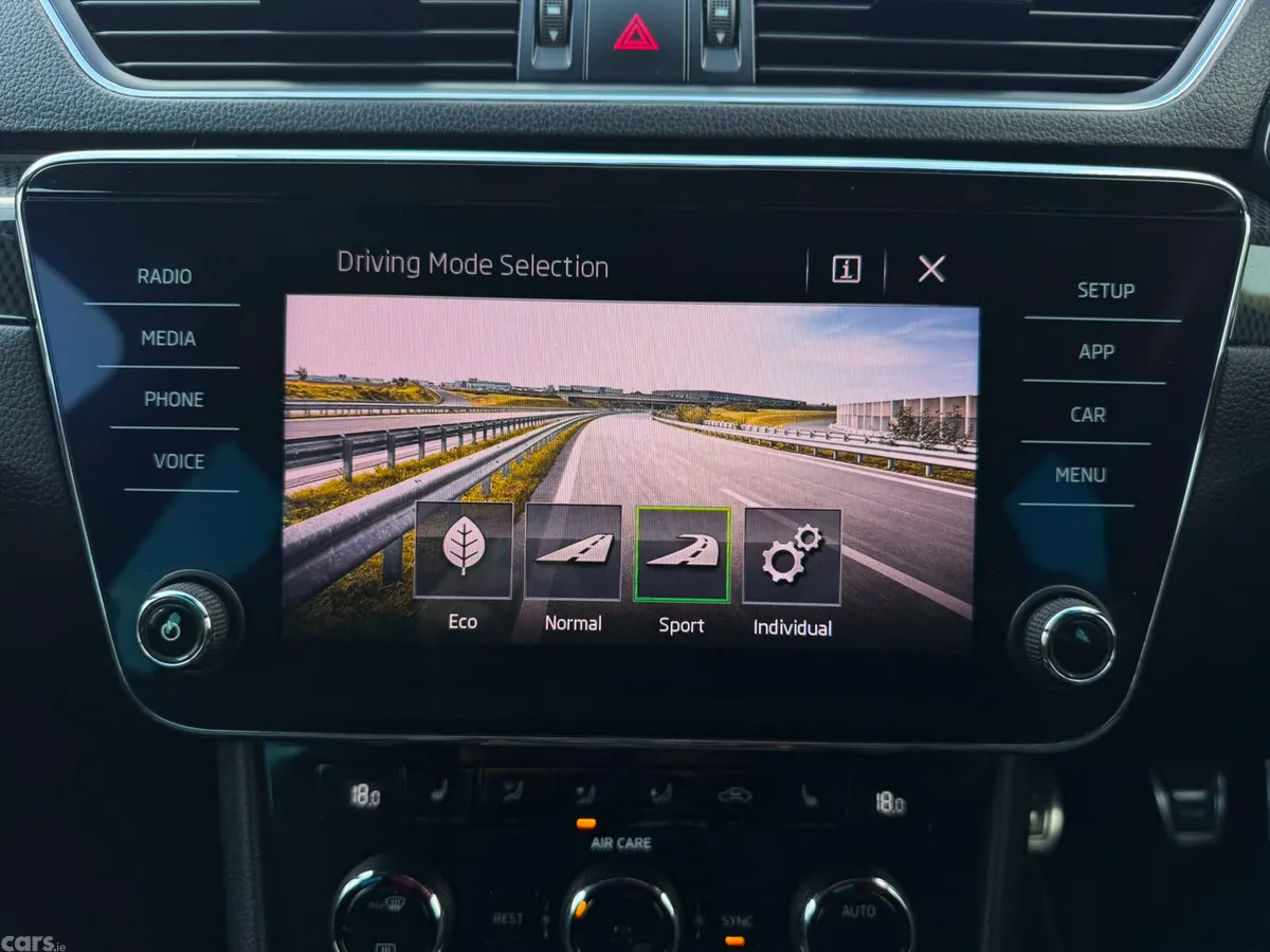 Skoda Superb Saloon, Diesel, 2018, White