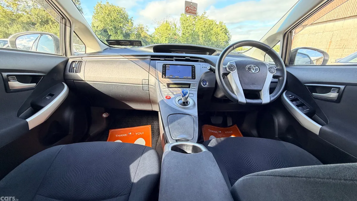 Toyota Prius Hatchback, Petrol Hybrid, 2014, White