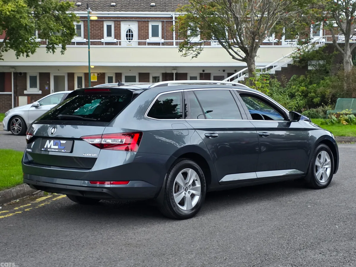 Skoda Superb Estate, Diesel, 2018, Grey