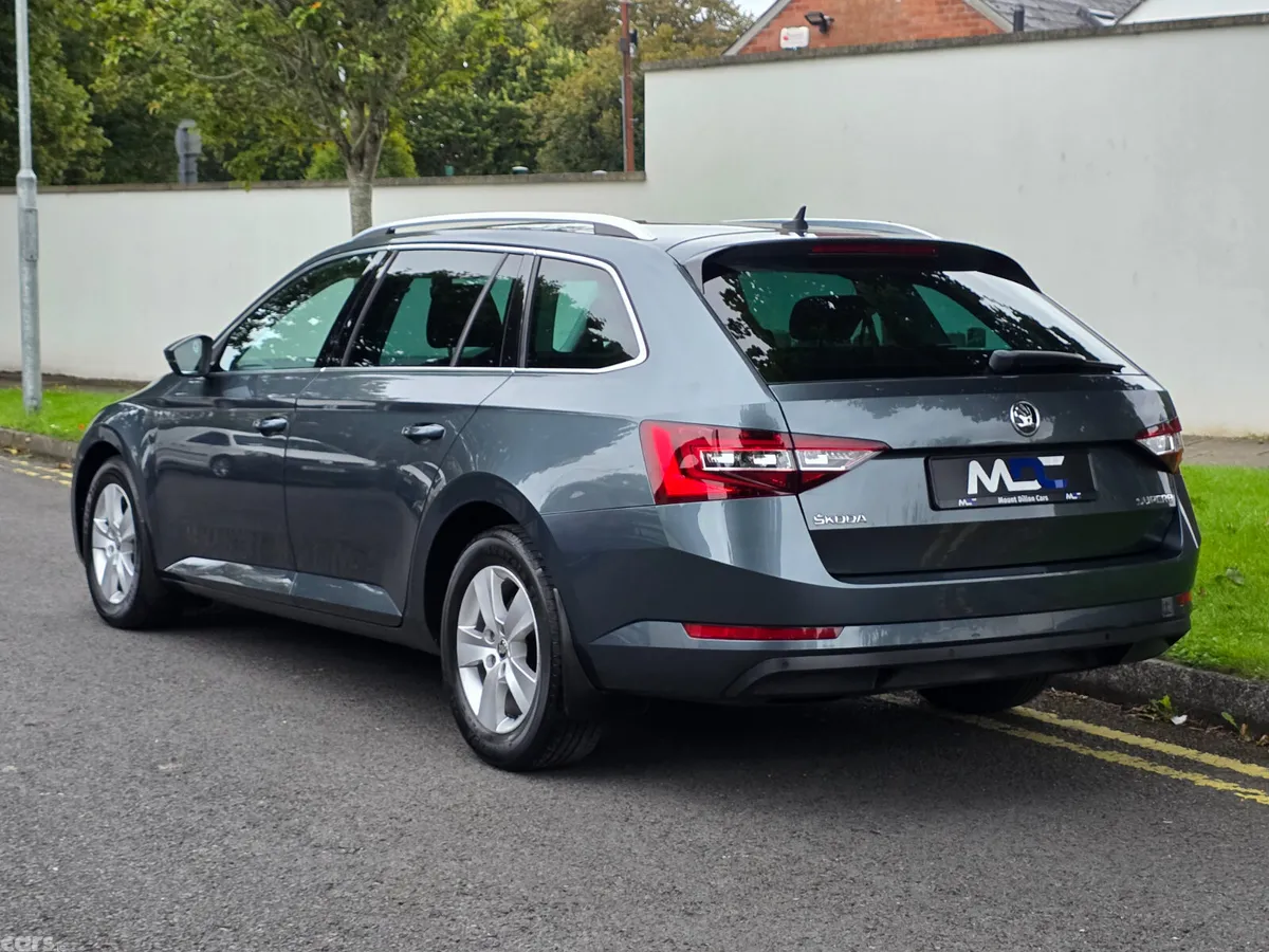 Skoda Superb Estate, Diesel, 2018, Grey
