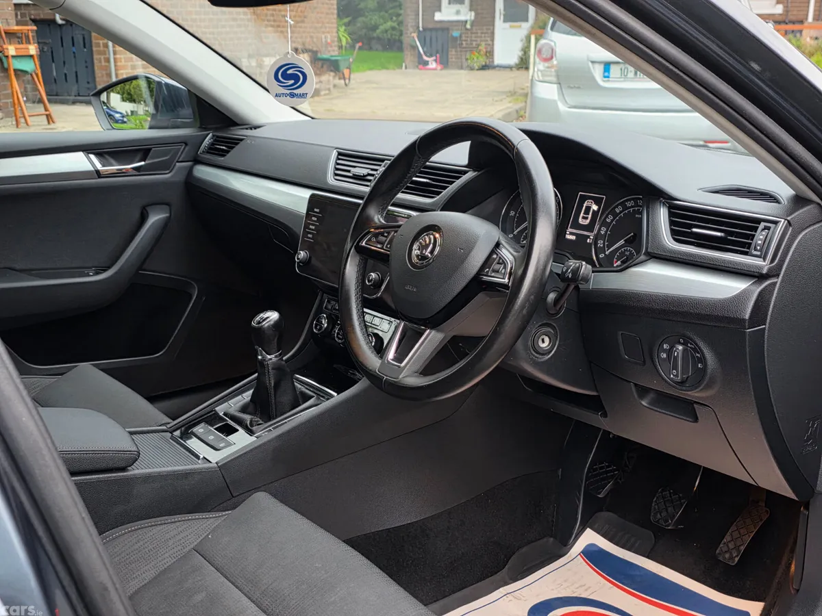 Skoda Superb Estate, Diesel, 2018, Grey