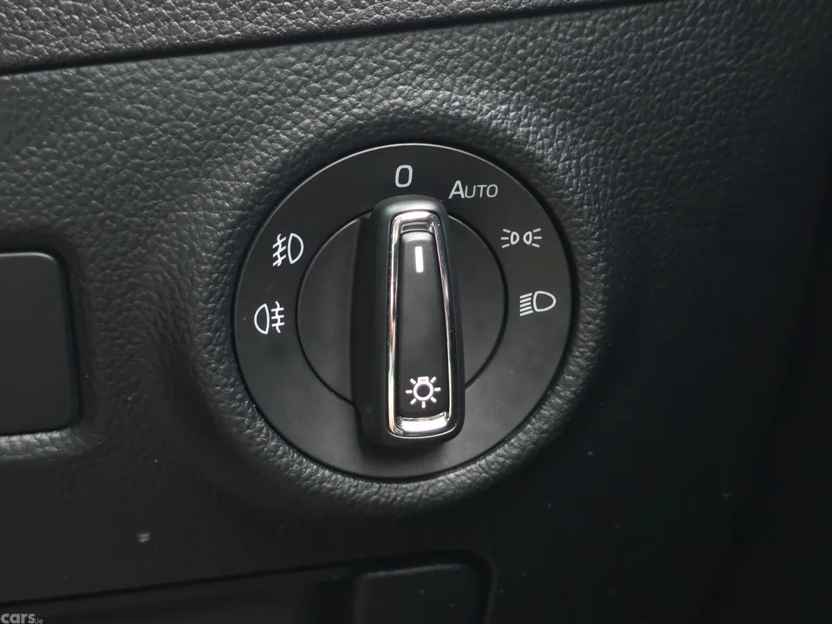 Skoda Superb Estate, Diesel, 2018, Grey