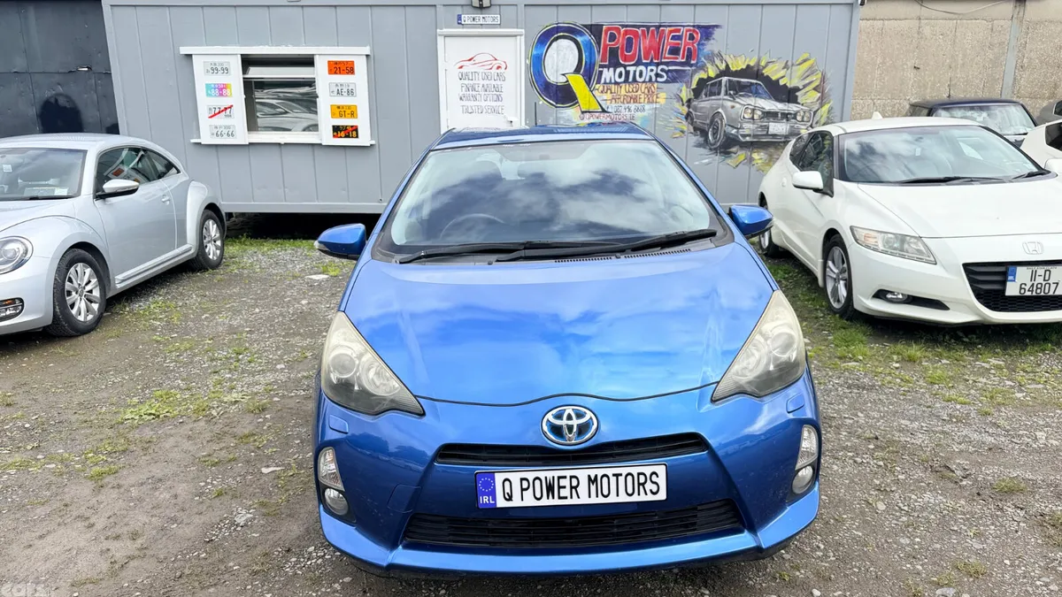 Toyota Aqua Hatchback, Petrol Hybrid, 2012, Blue