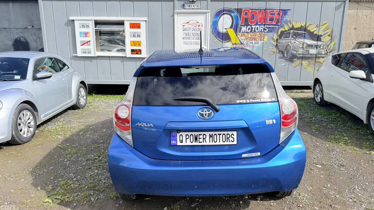 Toyota Aqua Hatchback, Petrol Hybrid, 2012, Blue
