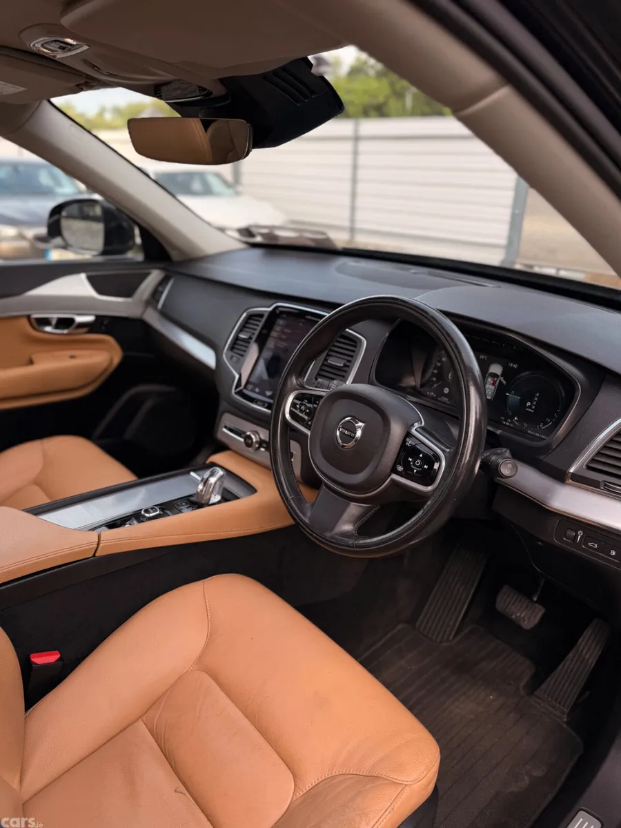 Volvo XC90 SUV, Petrol Plug-in Hybrid, 2016, Black