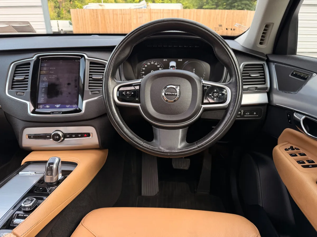 Volvo XC90 SUV, Petrol Plug-in Hybrid, 2016, Black