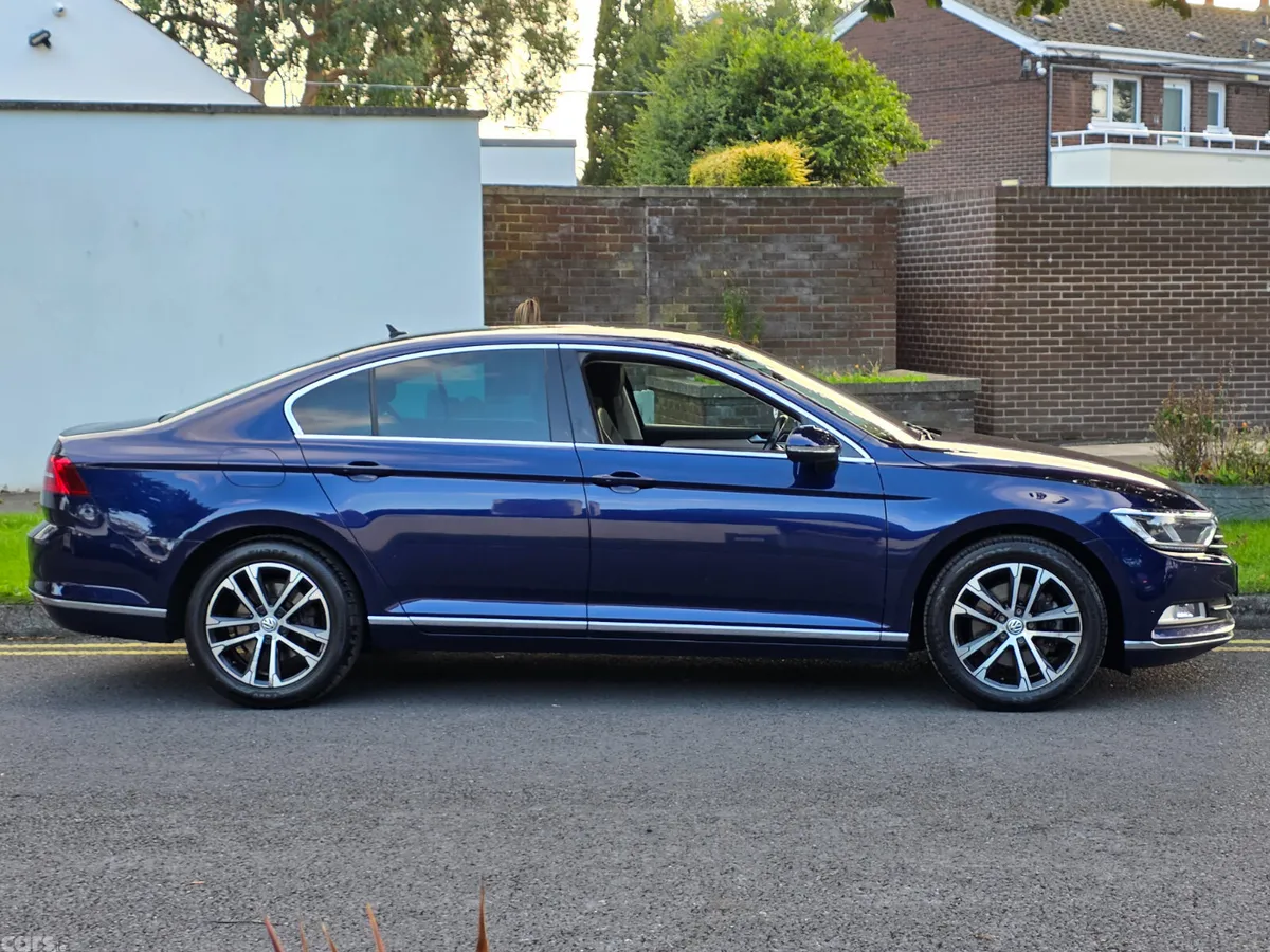 Volkswagen Passat Saloon, Diesel, 2020, Blue