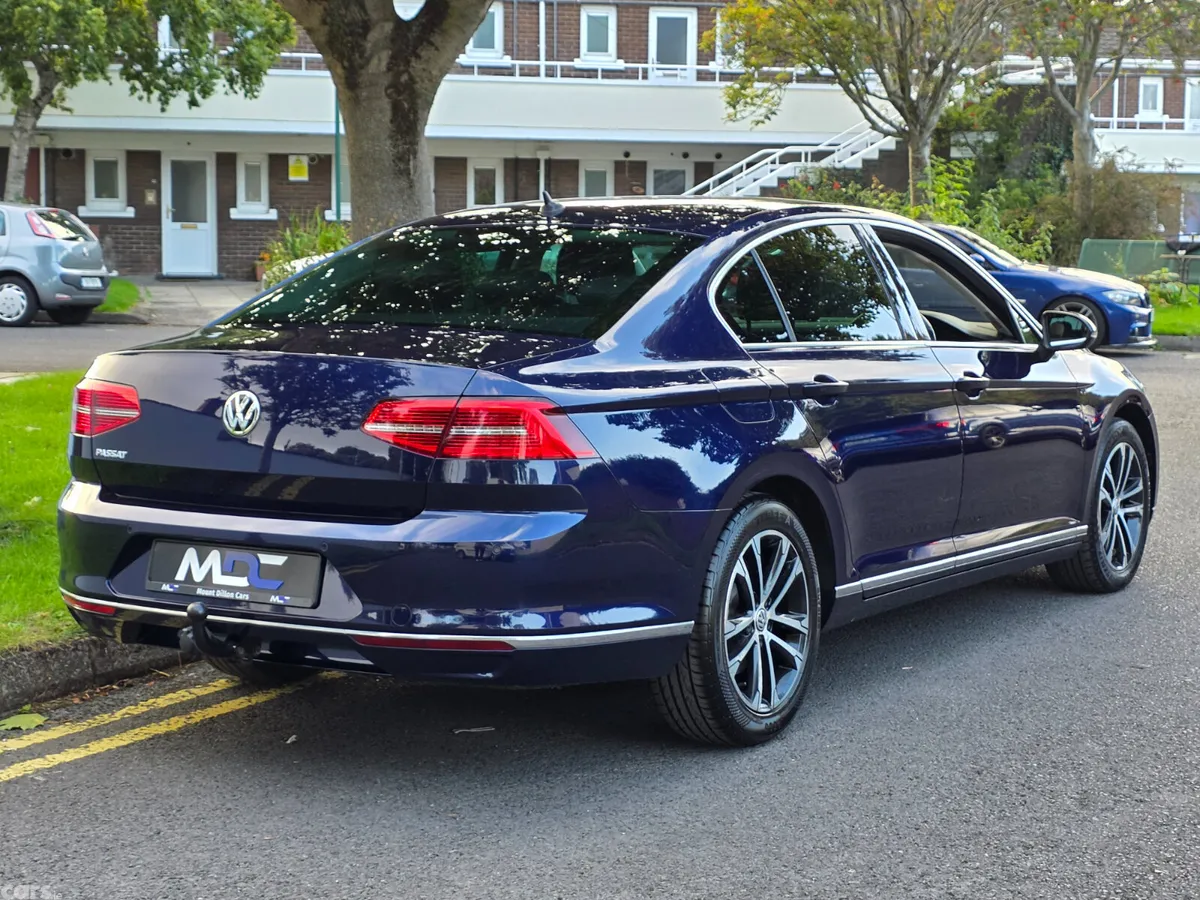 Volkswagen Passat Saloon, Diesel, 2020, Blue