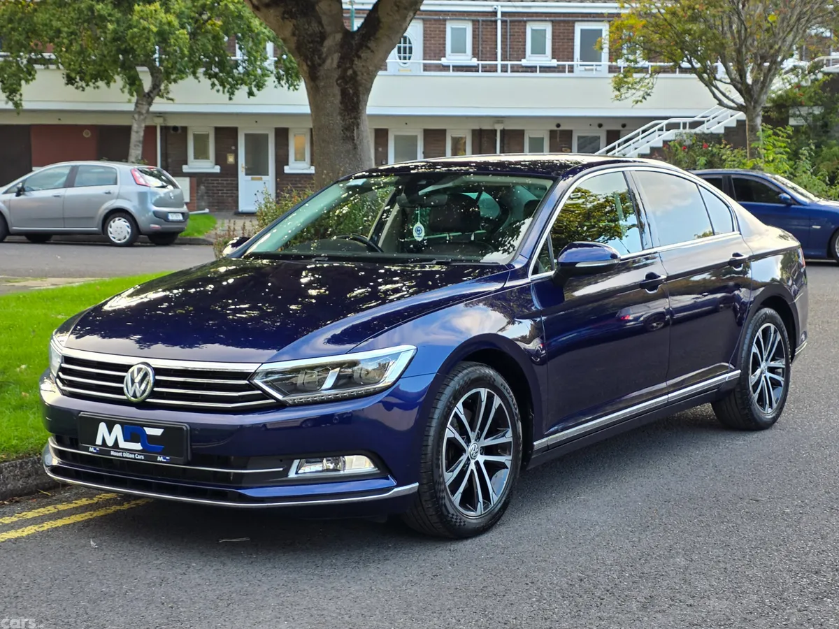 Volkswagen Passat Saloon, Diesel, 2020, Blue