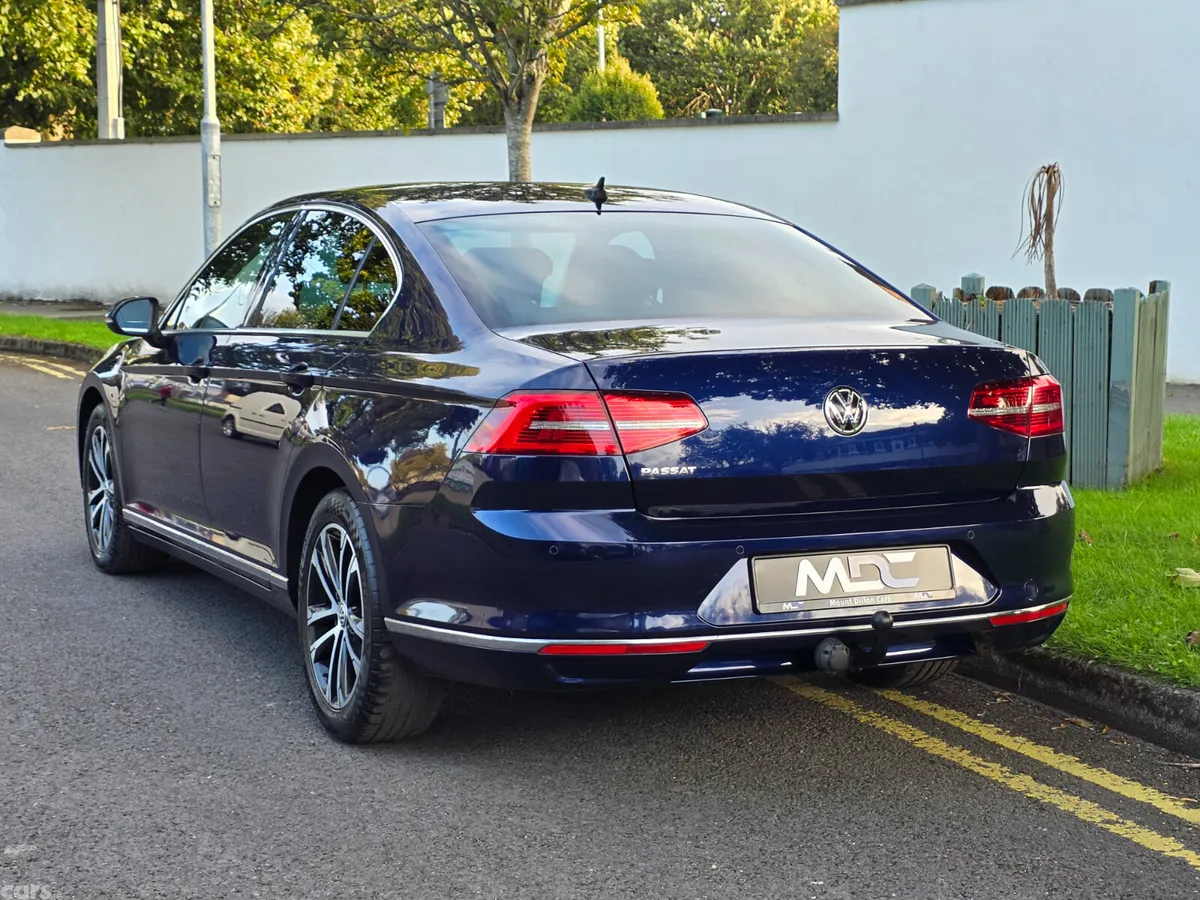 Volkswagen Passat Saloon, Diesel, 2020, Blue