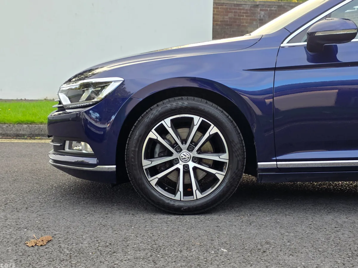 Volkswagen Passat Saloon, Diesel, 2020, Blue