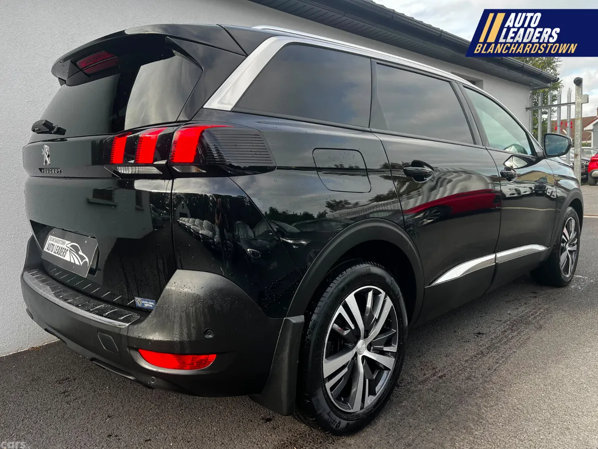 Peugeot 5008 SUV, Diesel, 2024, Black
