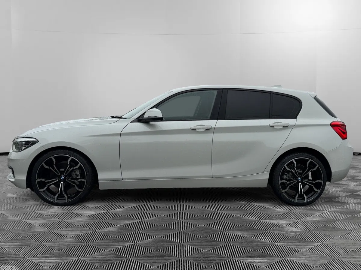 BMW 1-Series Hatchback, Petrol, 2015, White