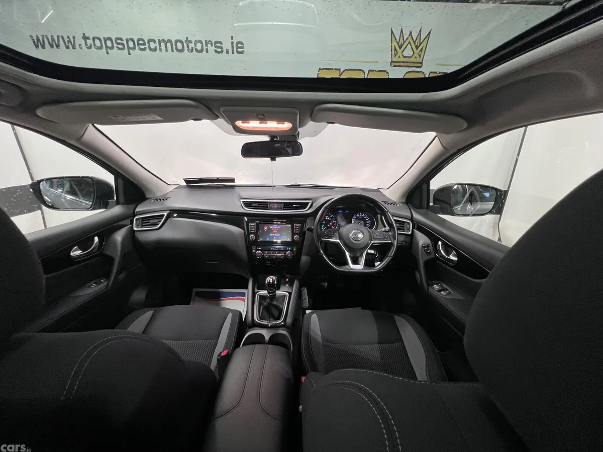 Nissan Qashqai MPV, Diesel, 2021, Grey