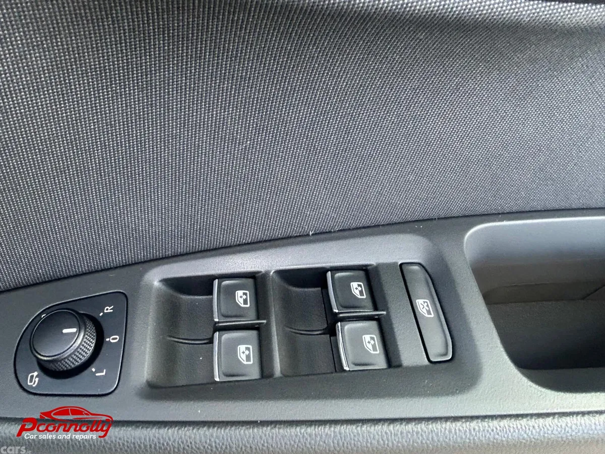 SEAT Leon Hatchback, Diesel, 2019, White