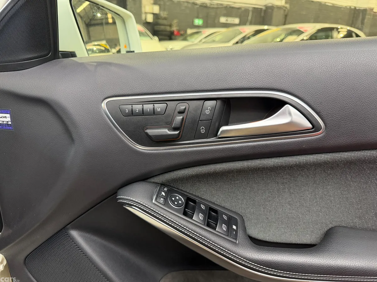 Mercedes-Benz A-Class Hatchback, Petrol, 2015, White