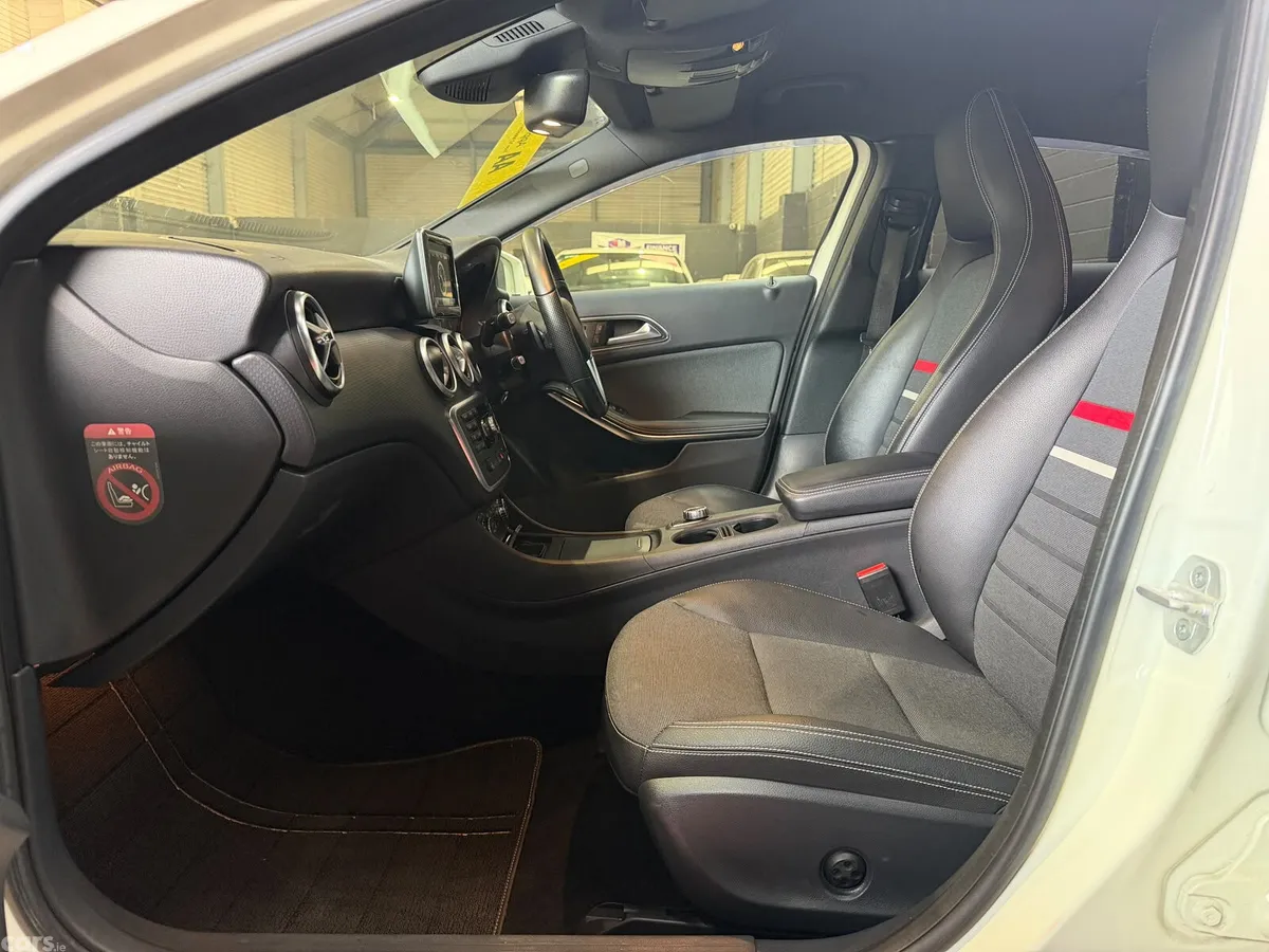 Mercedes-Benz A-Class Hatchback, Petrol, 2015, White